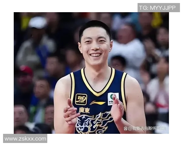 胡明轩领衔广东队冲击CBA总冠军展现年轻球员的无限潜力与拼搏精神