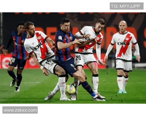 格拉纳达2-0击败巴列卡诺，客场豪取三分：胜利背后的坚韧与智慧