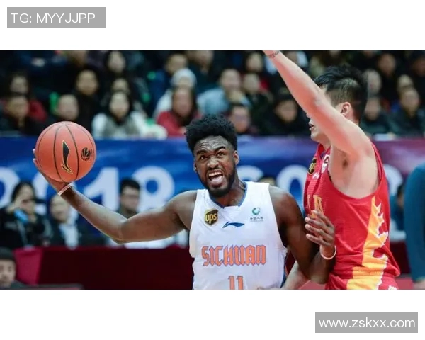 谭龙精准射门助力球队逆转胜利展现超强个人能力