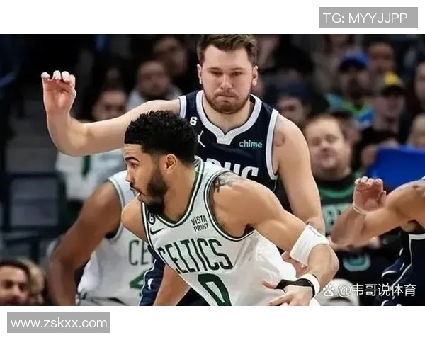 凯尔特人客场击败独行侠，全队发挥出色取得胜利